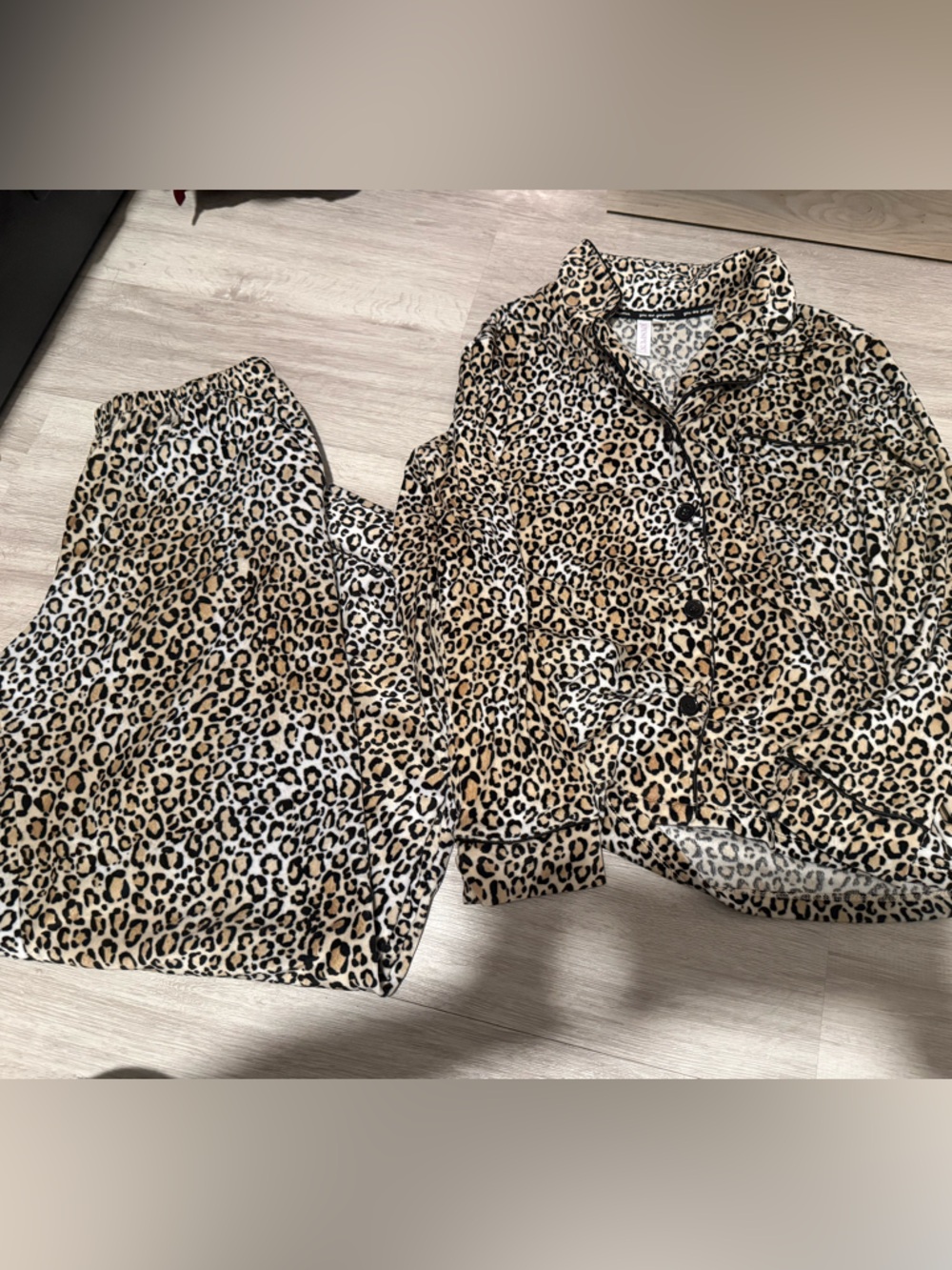 Joyspun - Leopard Print Satin Pajama Set